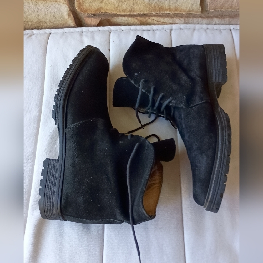 Kenneth Cole Black Suede Leather Ankle Boots_9 - Picture 9 of 9